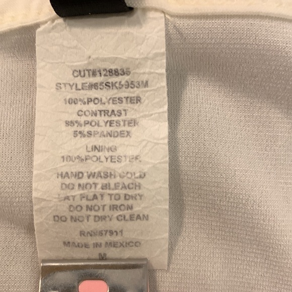 Ivory Capped Sleeves Blouse - Picture 6 of 7